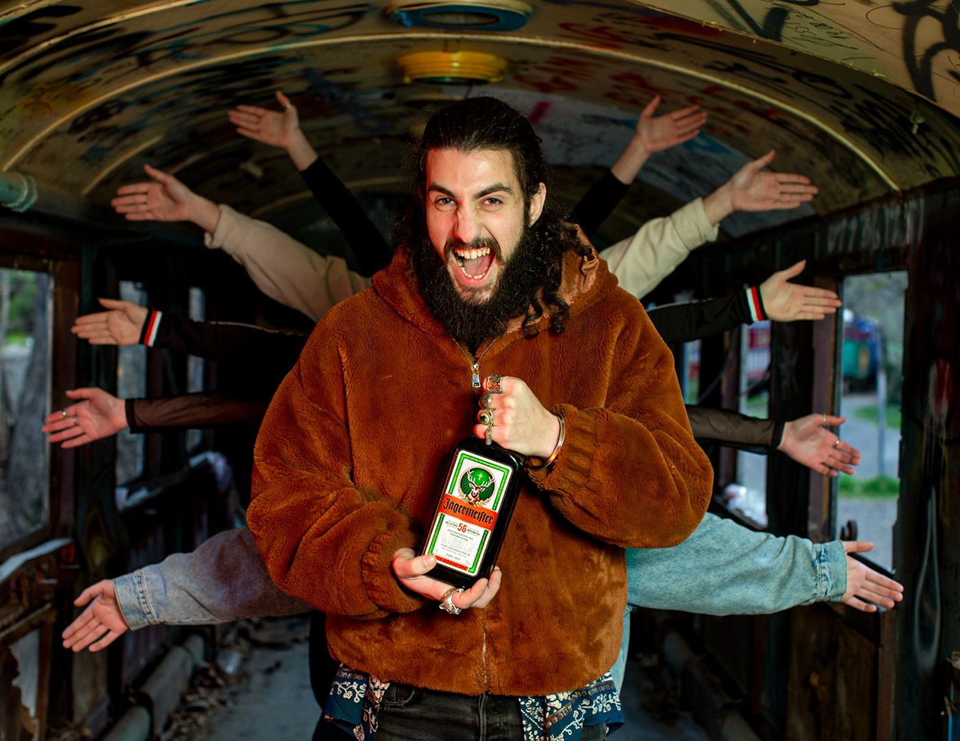 КАМПАНИЯ «ЛИЦА АНДЕРГРАУНДА» ДЛЯ JÄGERMEISTER